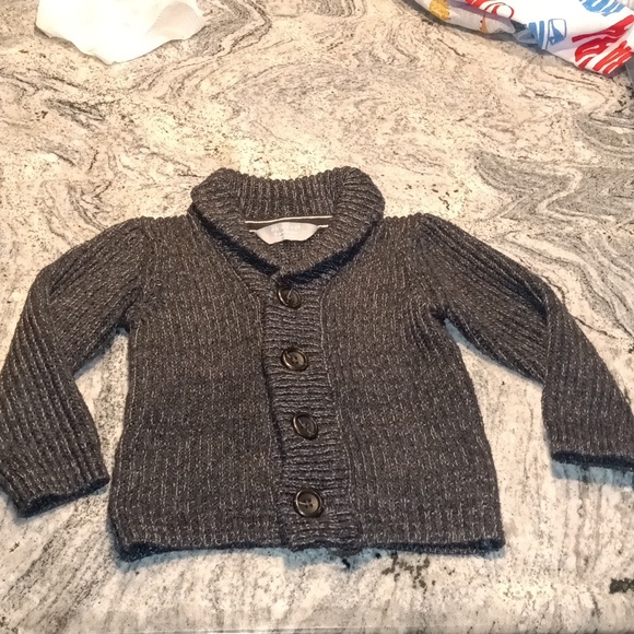 18-24 month sweater - Picture 1 of 2